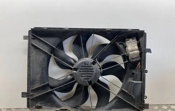 Mercedes-Benz C W204 Electric radiator cooling fan A2045000193 0130307015 3136613344