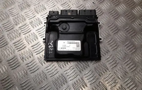 Nissan Primastar Engine control unit/module 237109280S