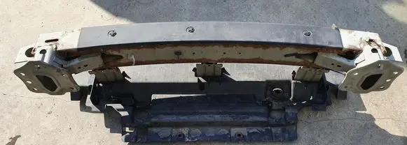 Subaru Tribeca Front bumper cross member