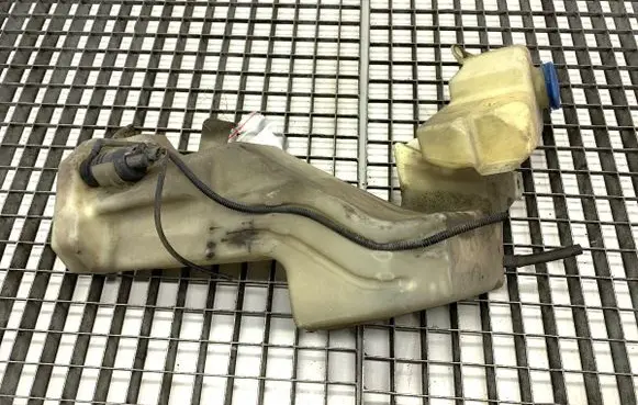 Audi A4 S4 B6 8E 8H Windshield washer fluid reservoir/tank 8E0955453AF