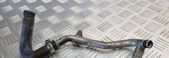 Volvo V70 Engine coolant pipe/hose