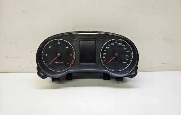Audi A1 Speedometer (instrument cluster) 8X0920900C