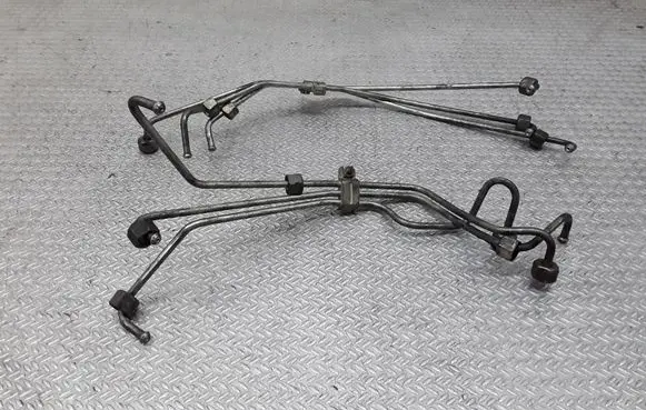 Audi A6 S6 C5 4B Fuel injector supply line/pipe 