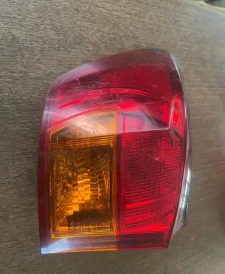Lexus IS 220D-250-350 Rear/tail lights