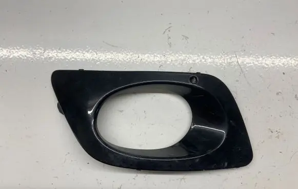 Mercedes-Benz Sprinter W906 Front fog light trim/grill A9068850253