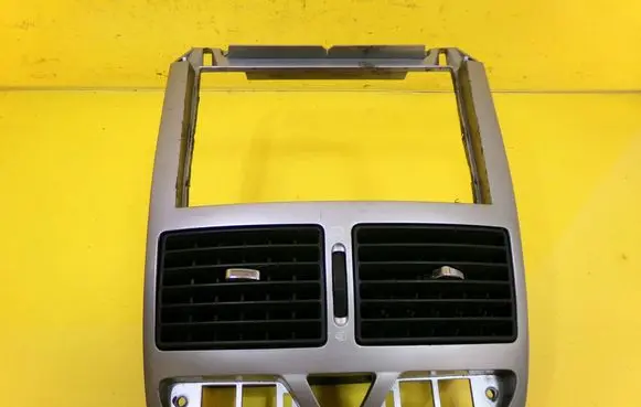 Peugeot 307 Dashboard center trim panel 9634505077