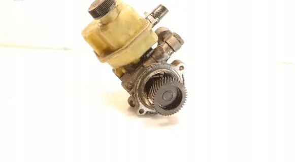 Mazda MPV II LW Power steering pump