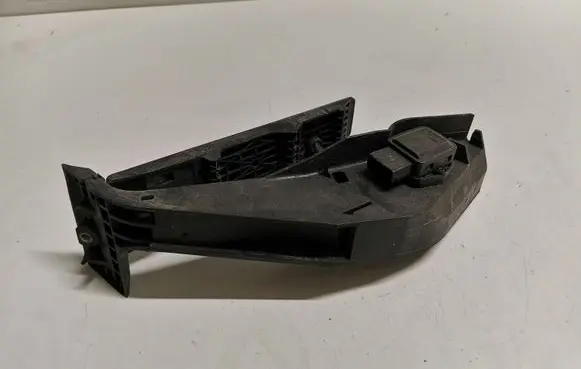 BMW 7 E65 E66 Accelerator throttle pedal 6772645