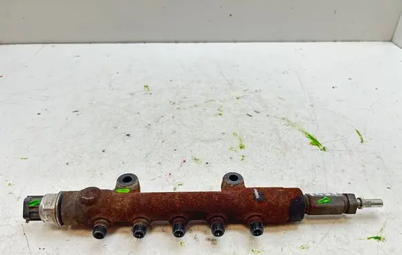 Fuel main line pipe