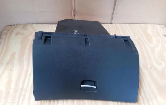 Renault Laguna III Other center console (tunnel) element 685000001R