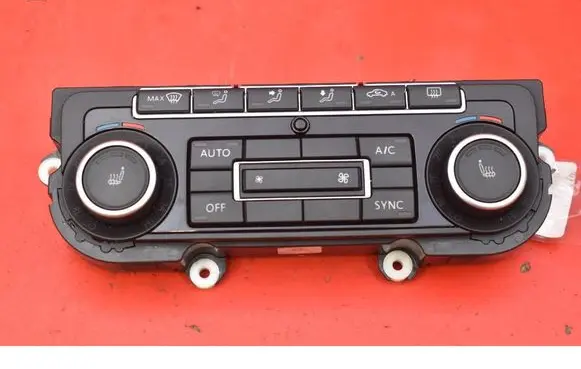Volkswagen Golf Plus Climate control unit 5K0907044GK