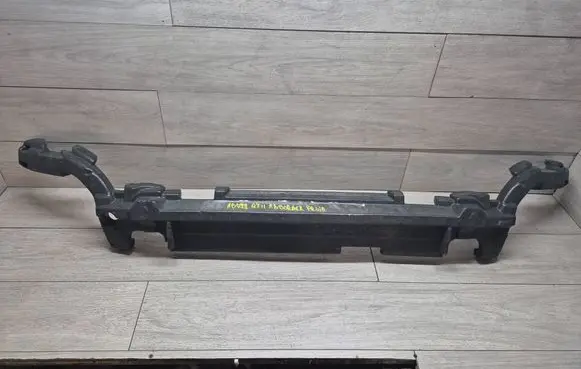 Audi Q7 4M Front bumper foam support bar 4M0807550E