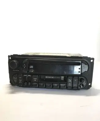 Jeep Grand Cherokee (WJ) Radio/CD/DVD/GPS head unit 5311611KHZ P04858543ADB TQ1AA0760A9473