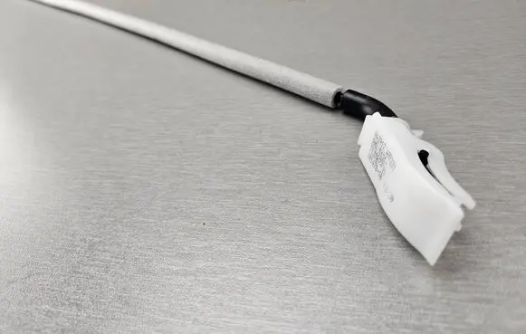 BMW X5 E70 Front door cable line 7137079 51217137079