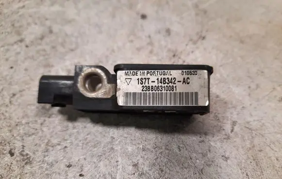 Ford Mondeo Mk III Airbag deployment crash/impact sensor 1S7T14B342AC