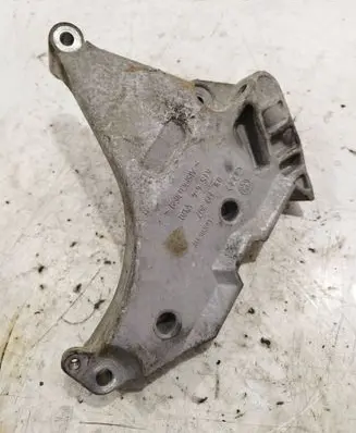 Volkswagen Golf VI Engine mounting bracket 03L199207