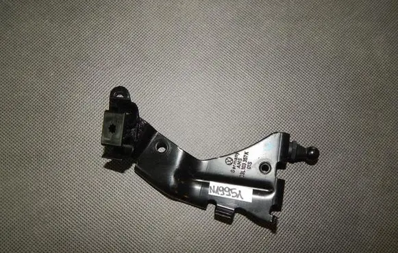 Audi A5 8T 8F Other engine bay part 03L103357K