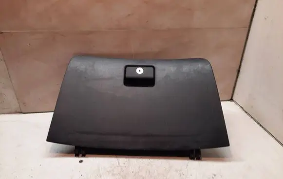 Toyota Corolla Verso E121 Glove box 555013020