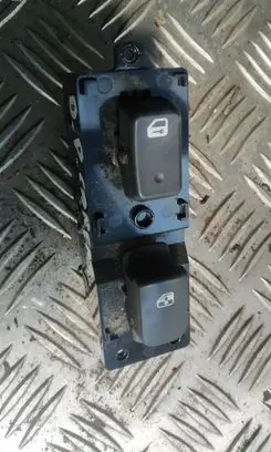 KIA Carens I Electric window control switch 935751D0003W