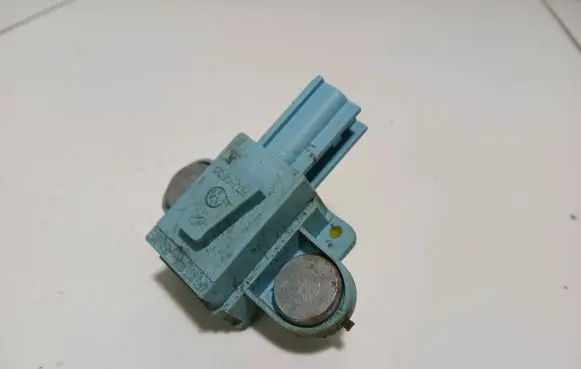 Audi A6 S6 C6 4F Airbag deployment crash/impact sensor 4F0955557