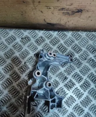 Opel Vivaro Engine mounting bracket 9808696680