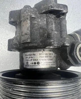 Audi A4 S4 B7 8E 8H Power steering pump 8E0145155N