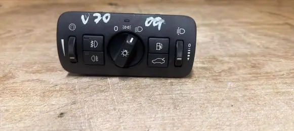 Volvo V70 Light switch 30739415