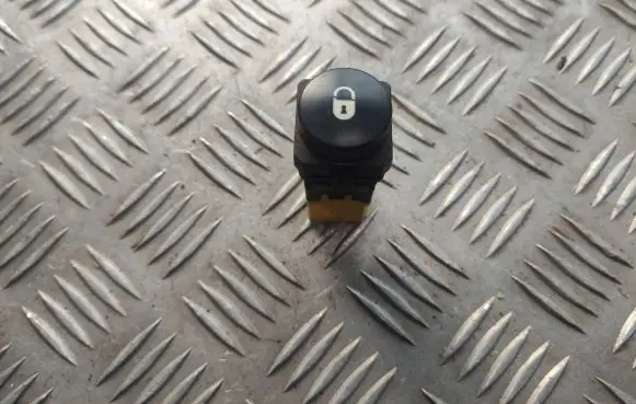 Citroen Xsara Central locking switch button 96317191ZL 36540223