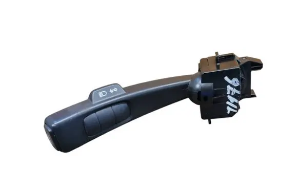 Volvo V50 Indicator stalk 8682868