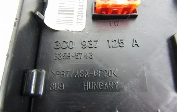 Volkswagen PASSAT B7 Fuse module 3c0937125a