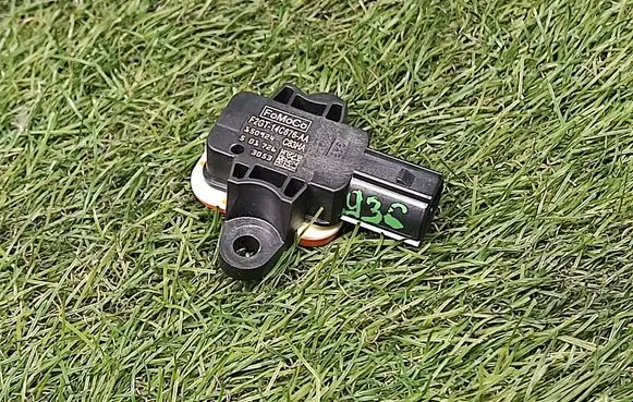 Ford Fusion II Airbag deployment crash/impact sensor F2GT14C676AA