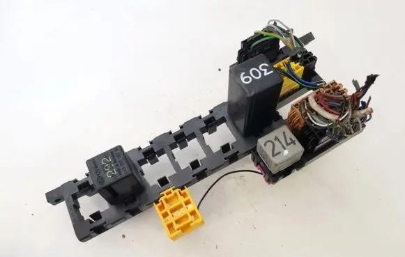 Audi 80 90 B3 Fuse box set 893937503