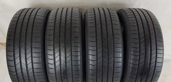 Mazda CX-30 R18 summer tire 215