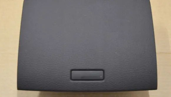 Volkswagen Touareg II Glove box 7P6857922