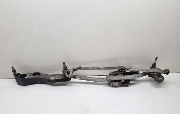 BMW 5 E60 E61 Front wiper linkage and motor 7193995