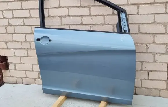 Seat Toledo III (5P) Front door