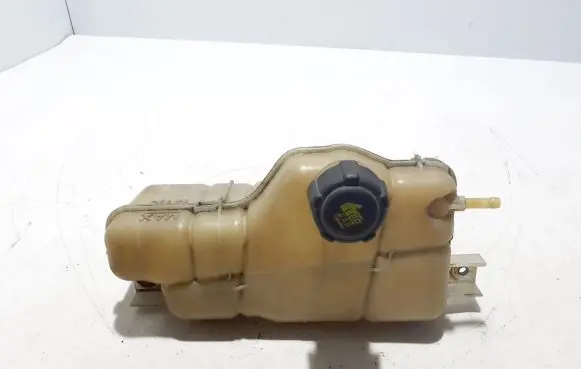 Nissan Pulsar Coolant expansion tank/reservoir 217103ZU0A