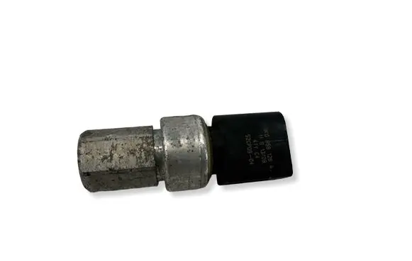 Audi TT TTS Mk2 Air conditioning (A/C) pressure sensor 1K0959126A