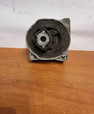 Mercedes-Benz A W169 Engine mount bracket A1692401016