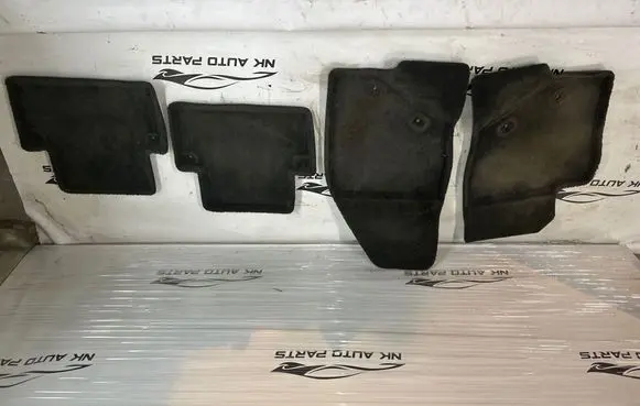 Volvo XC70 Car floor mat set 09468870
