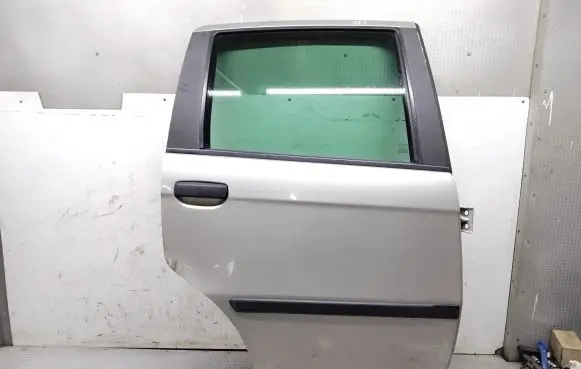Fiat Idea Rear door