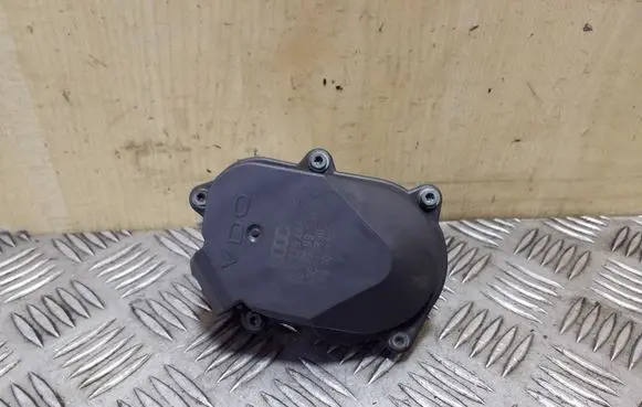 Volkswagen Touareg II Intake manifold valve actuator/motor 059129086L A2C53289031