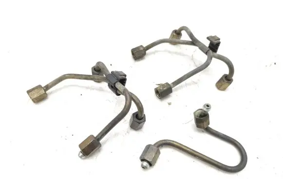 Citroen Xsara Picasso Fuel injector supply line/pipe 