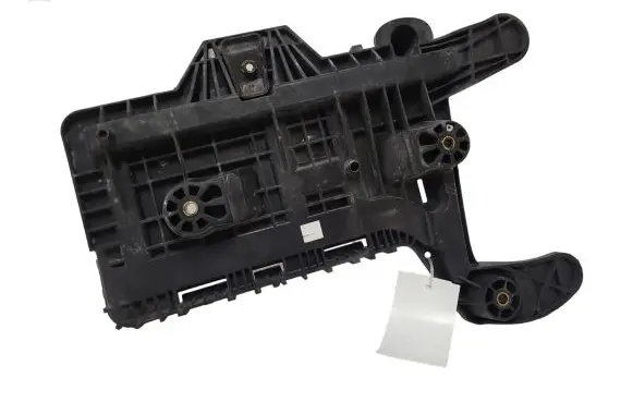 Skoda Octavia Mk2 (1Z) Battery tray 1K0915333