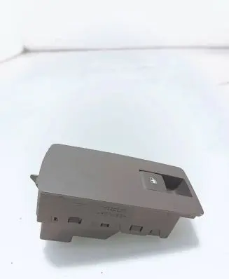 Opel Insignia A Electric window control switch 13222229