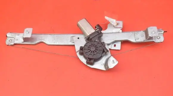 Dacia Duster Front door window regulator with motor 82007338280