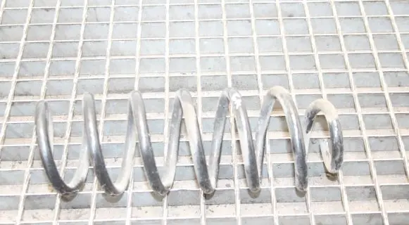 Nissan Qashqai Rear coil spring