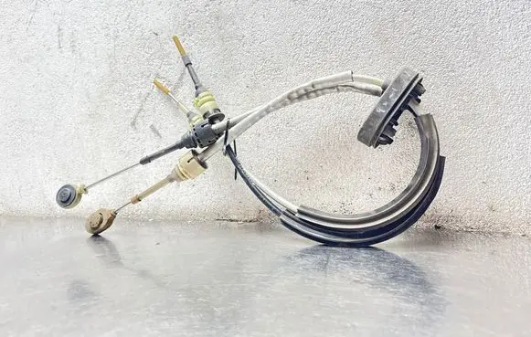 Saab 9-3 Ver2 Gear shift cable linkage 55560641