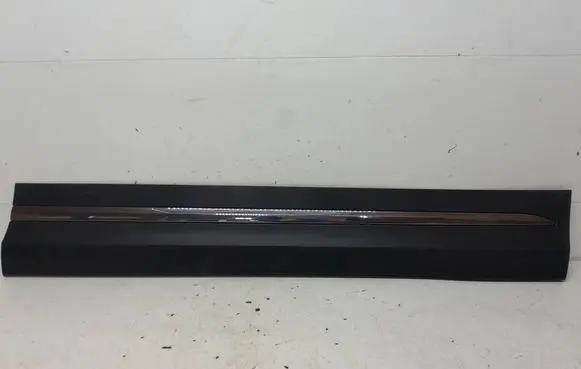Mercedes-Benz GLA H247 Front door trim (molding) A2477271501