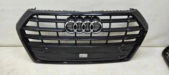 Audi Q5 SQ5 Front bumper upper radiator grill 80A853651C